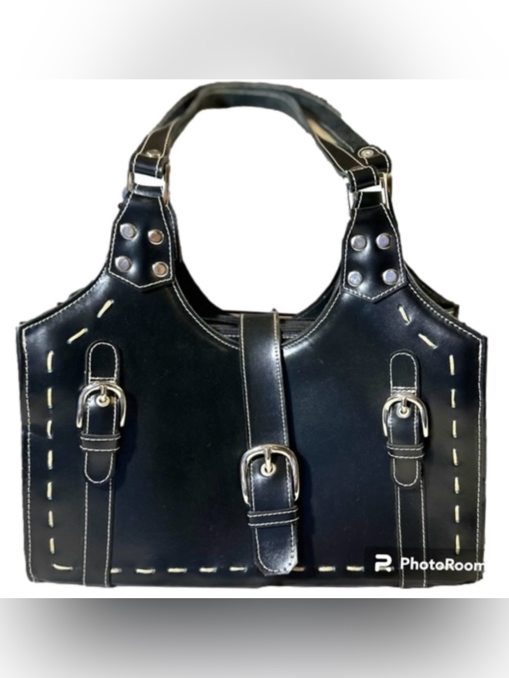 Leather shoulder bag with silver tone hardware Made in Mexico NWOT